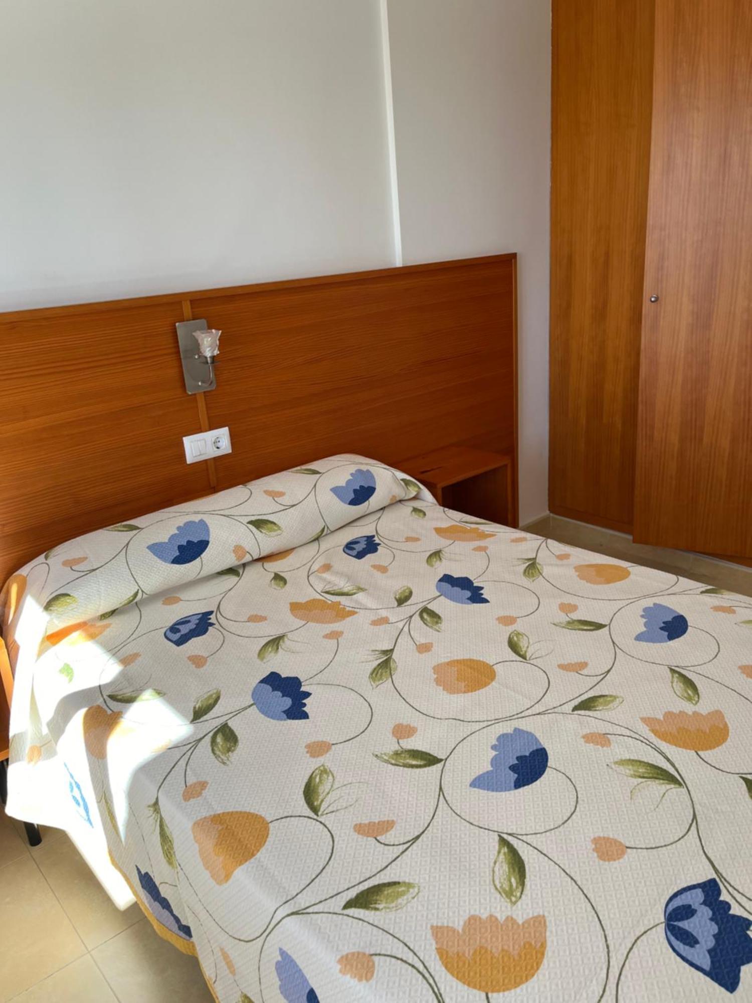 Apartamentos Turisticos Mirador Del Mar 폴로마레스 외부 사진