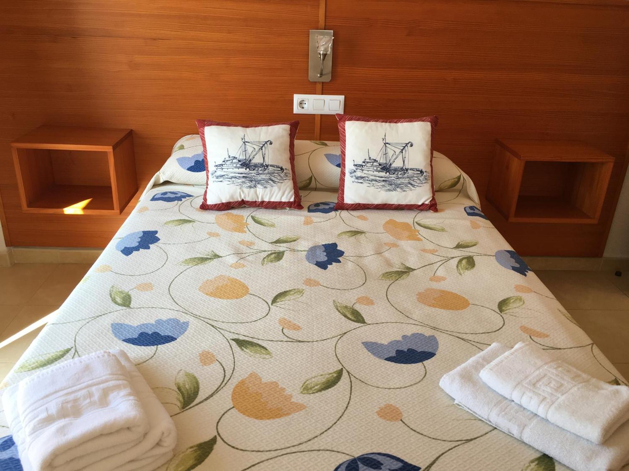 Apartamentos Turisticos Mirador Del Mar 폴로마레스 외부 사진